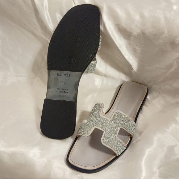 Hermes Grey Sliver Glitter Oran Sandals - Picture 2 of 7